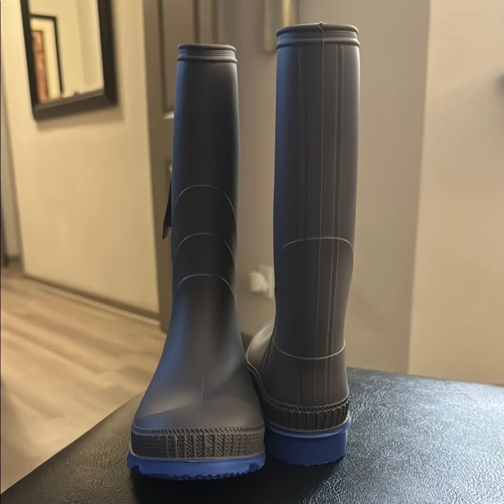 Kamik Kids Charcoal and Blue Rain Boots Size Little Kids 3 NWOB 😊 NEVER WORN